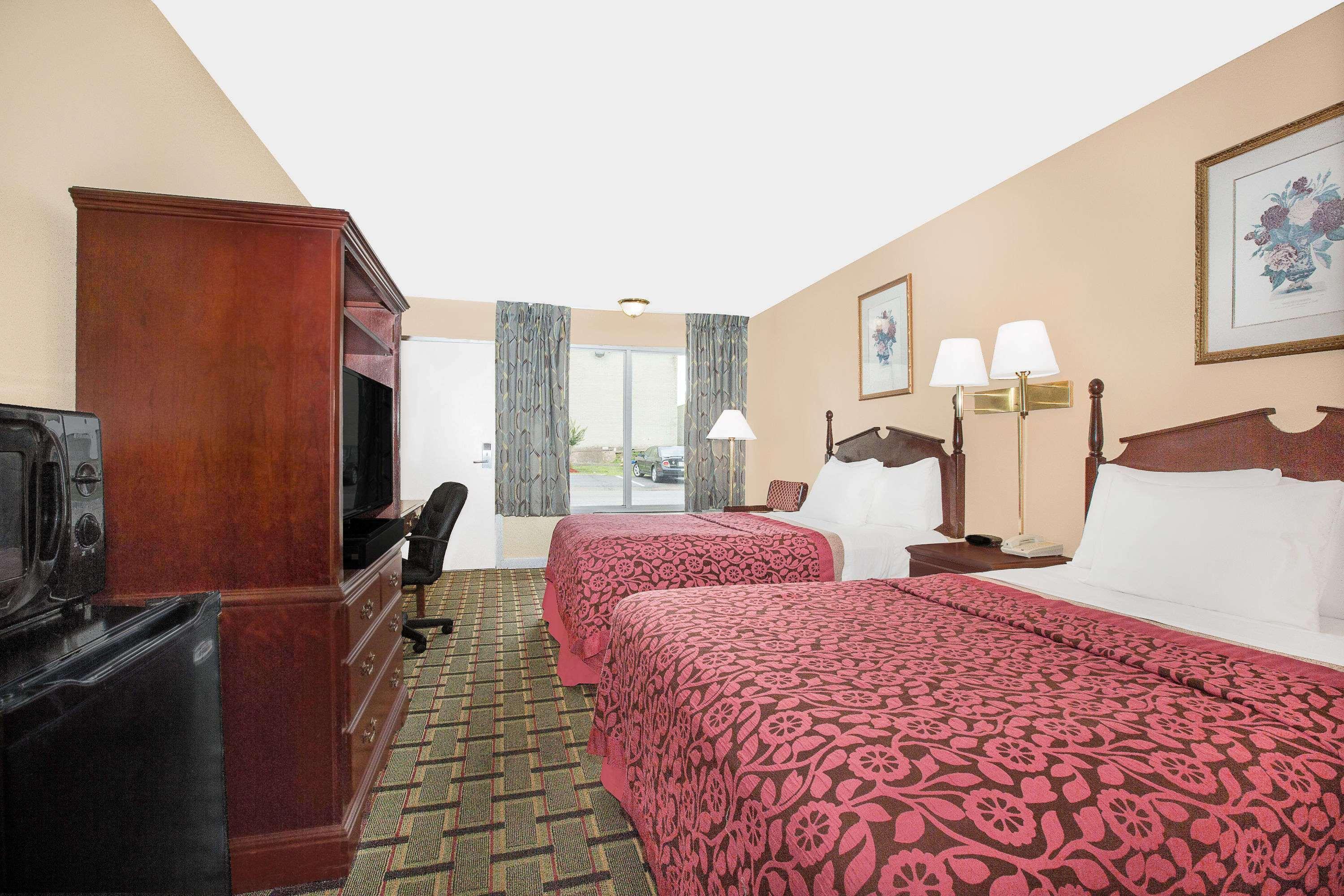 Meridian Inn Hotel 외부 사진